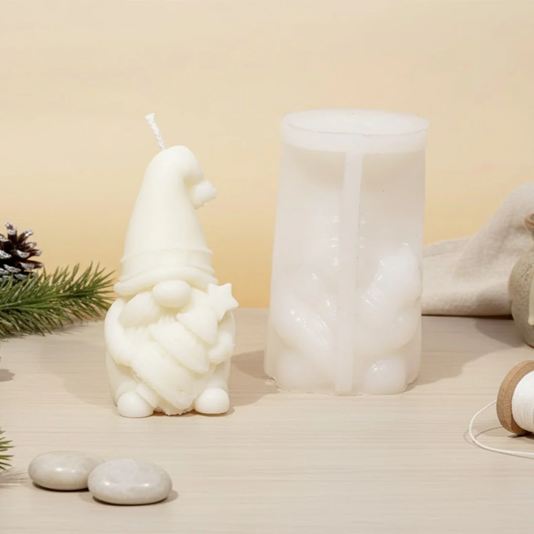 Moule bougie Lutin de Noël avec sapin - Silicone