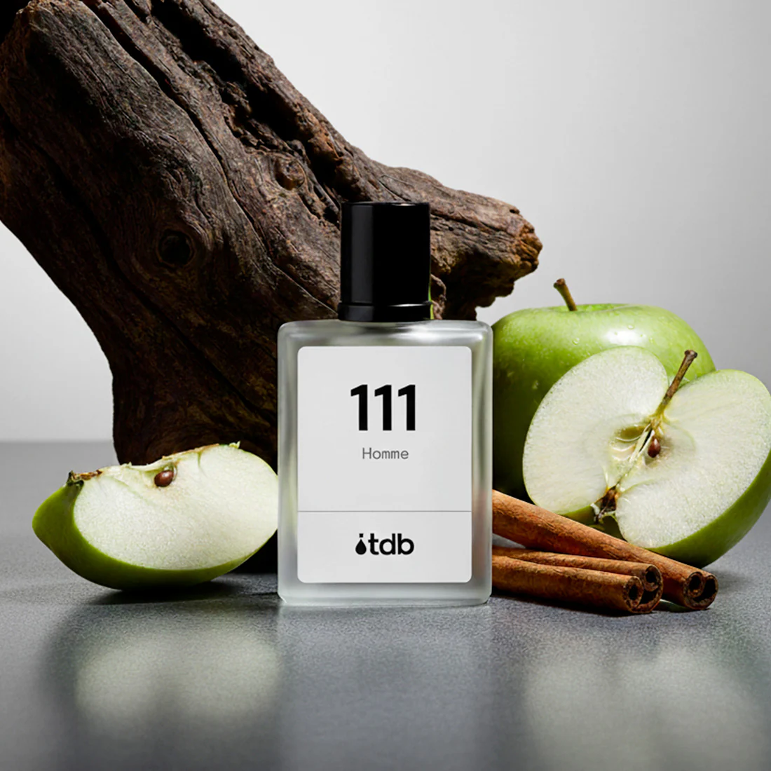 111 - Parfum pour bougie